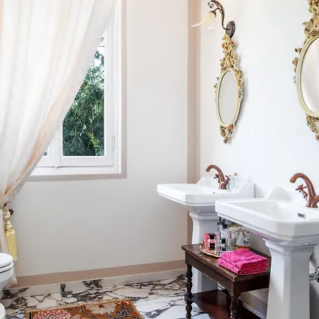 Villa Pink - By Myhomeincomo *