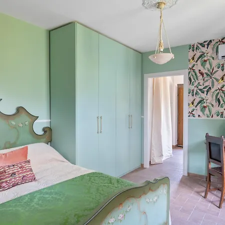 Pink - By Myhomeincomo