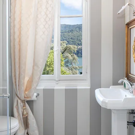 Pink - By Myhomeincomo