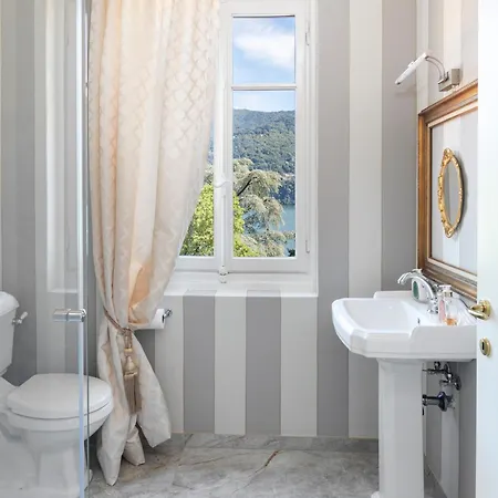 Pink - By Myhomeincomo Villa Carate Urio