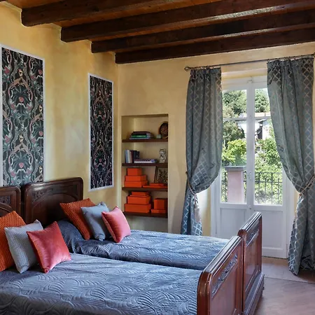 Pink - By Myhomeincomo