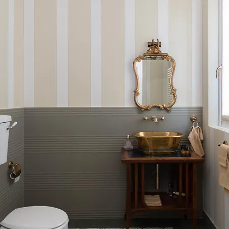 Pink - By Myhomeincomo *