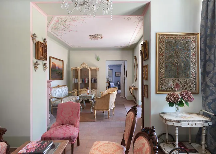 Villa Pink - By Myhomeincomo