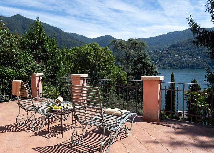 Pink - By Myhomeincomo *