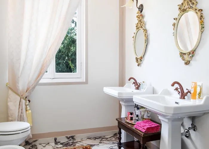 Villa Pink - By Myhomeincomo *