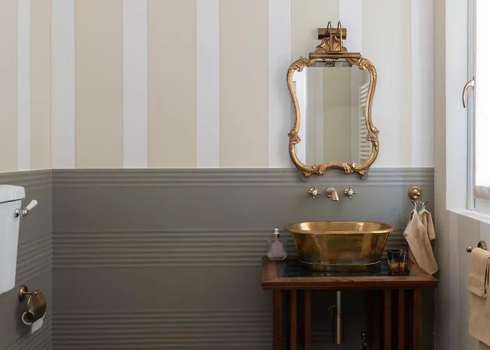 Pink - By Myhomeincomo Villa *