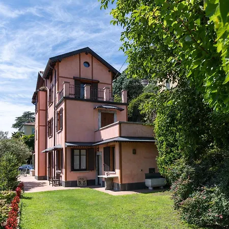 Pink - By Myhomeincomo